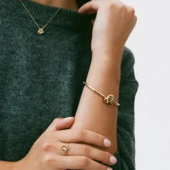 Online Armband Infinity Knot Guld Armband Guld