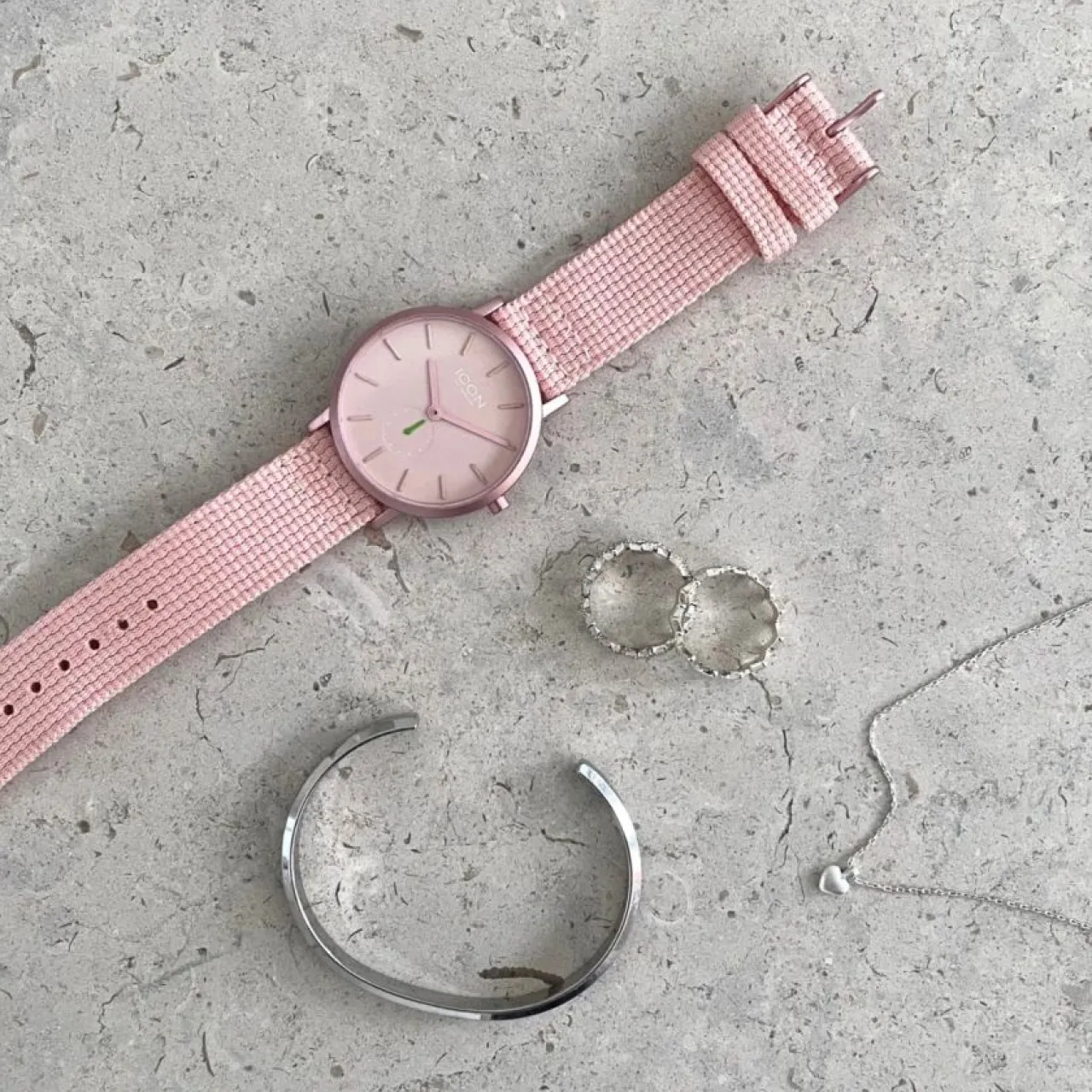 Hot Armbandsur Rece 38 mm Rosa Klockor