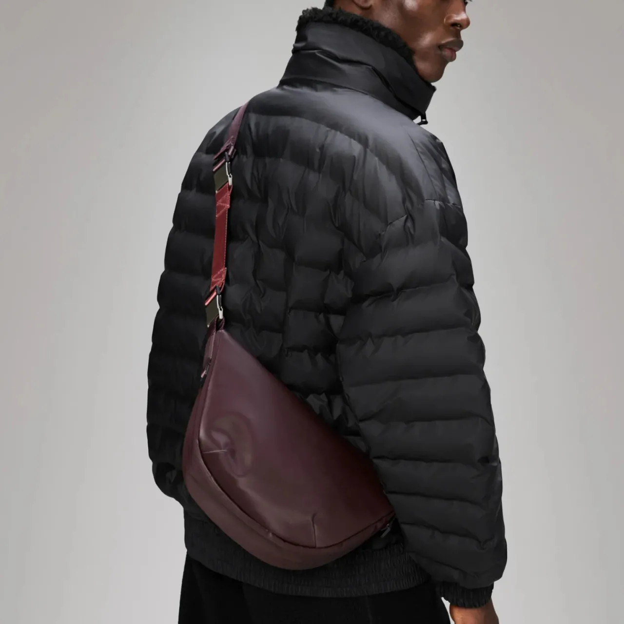 Discount Axelväska Valera Small Depth Axelväskor