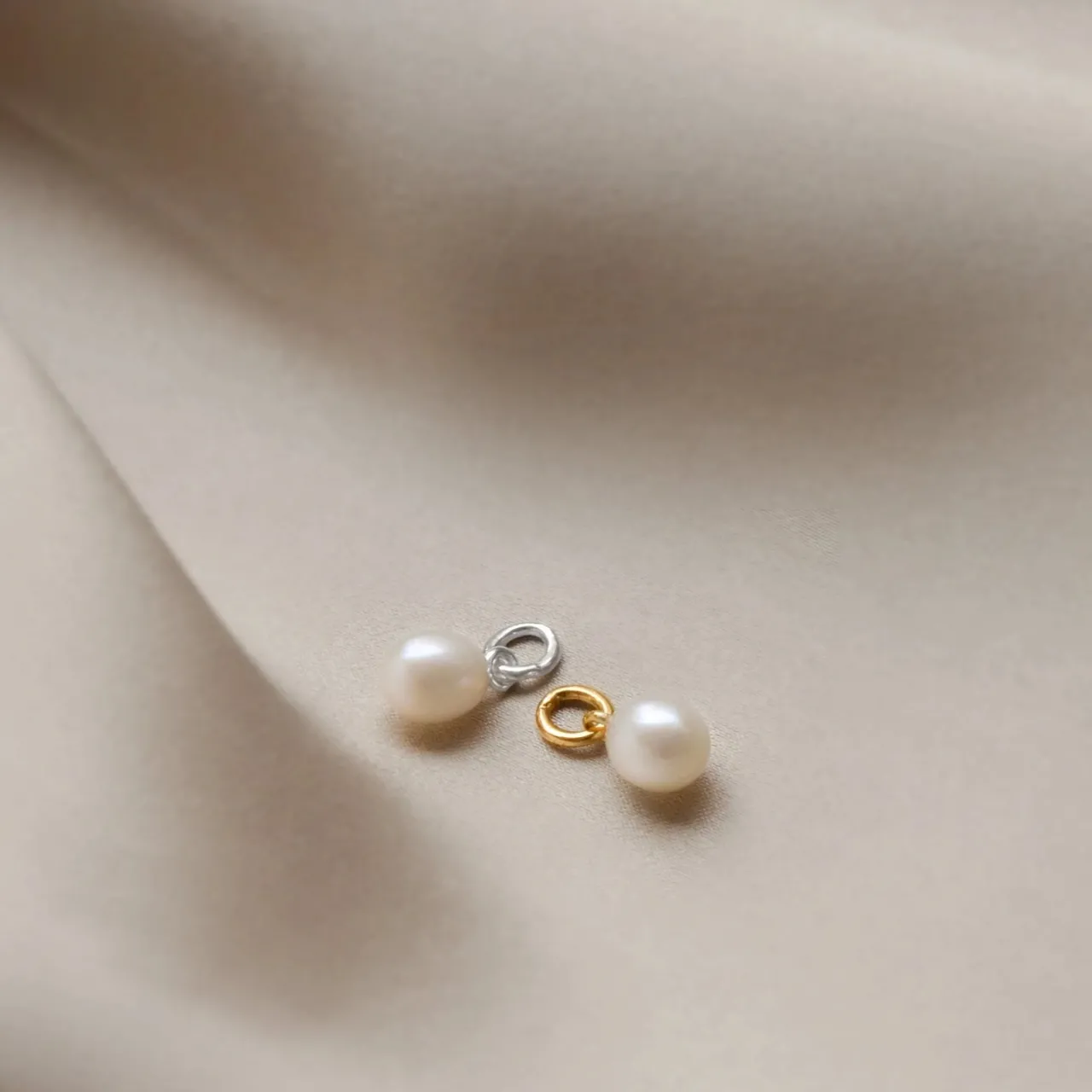 Discount Berlock beloved Pearl Guld Berlocker|Smycken Dam