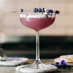 Hot Bok Vilda drinkar - en smak av naturen Kokböcker|Sommarfavoriter