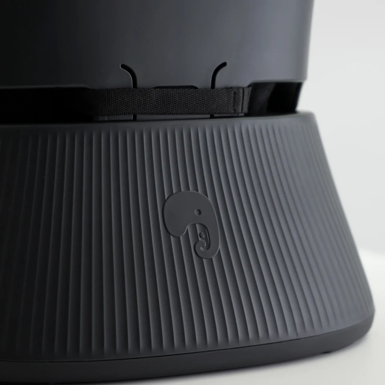 New Bärbar barnstol Charcoal Black Barn Barnrum|Barn I Köket