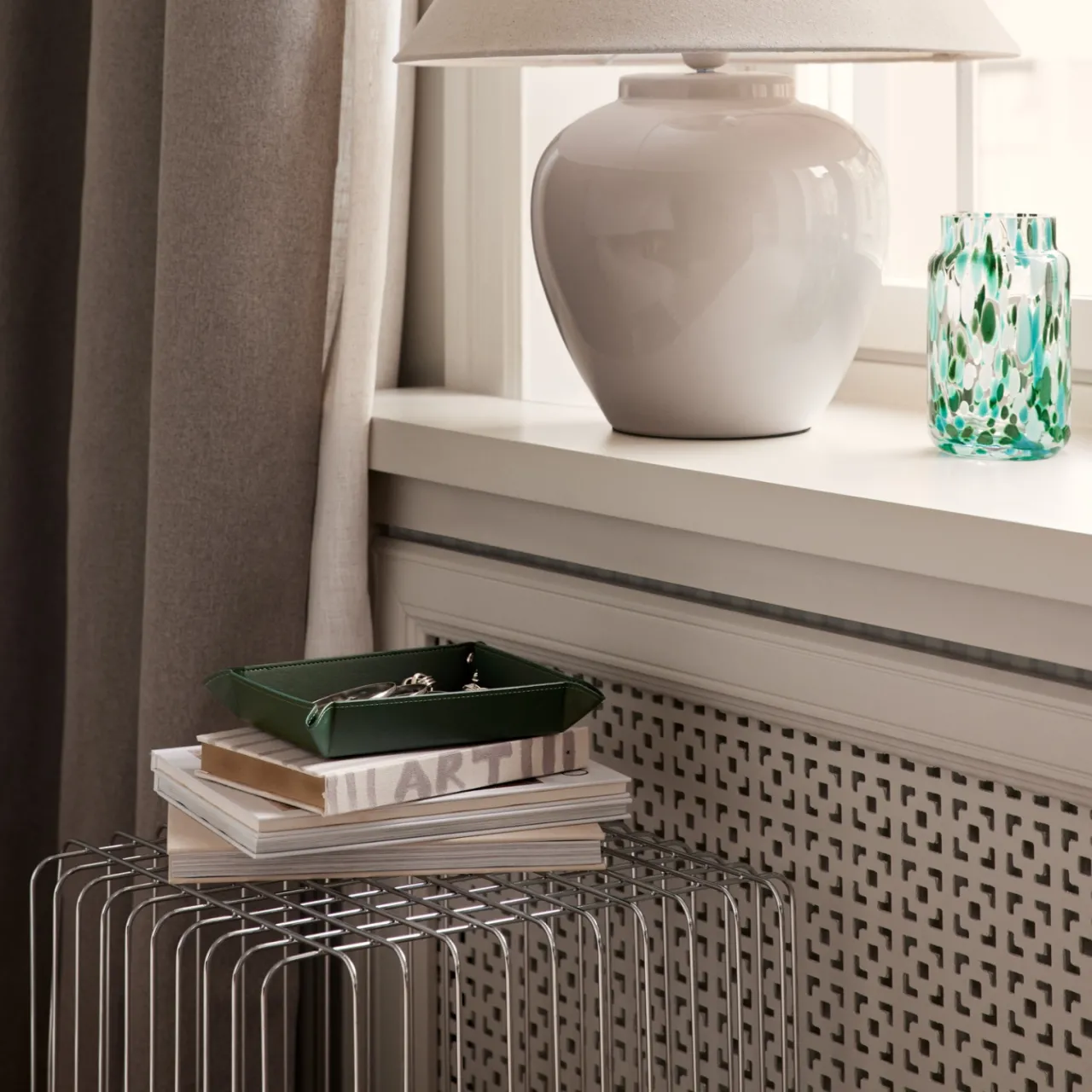 Dekorationsbricka Victoria mörkgrön Skrivbordstillbehör|Till Julklappsspelet