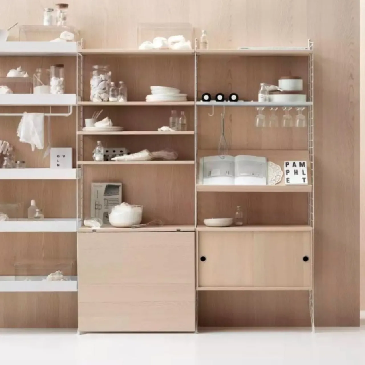 Best Fällbord målad String Skåp & Fällbord