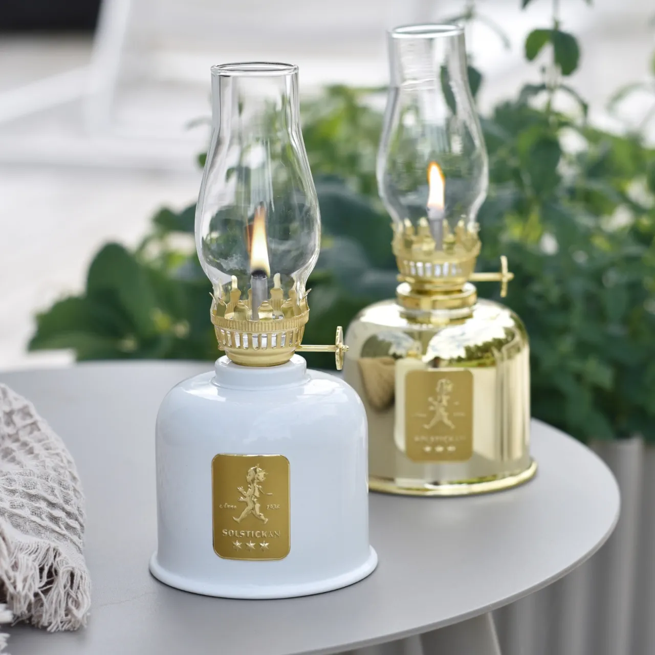 Online Fotogenlampa Vit/guld Ljusstakar & Lyktor|Adventspresenter