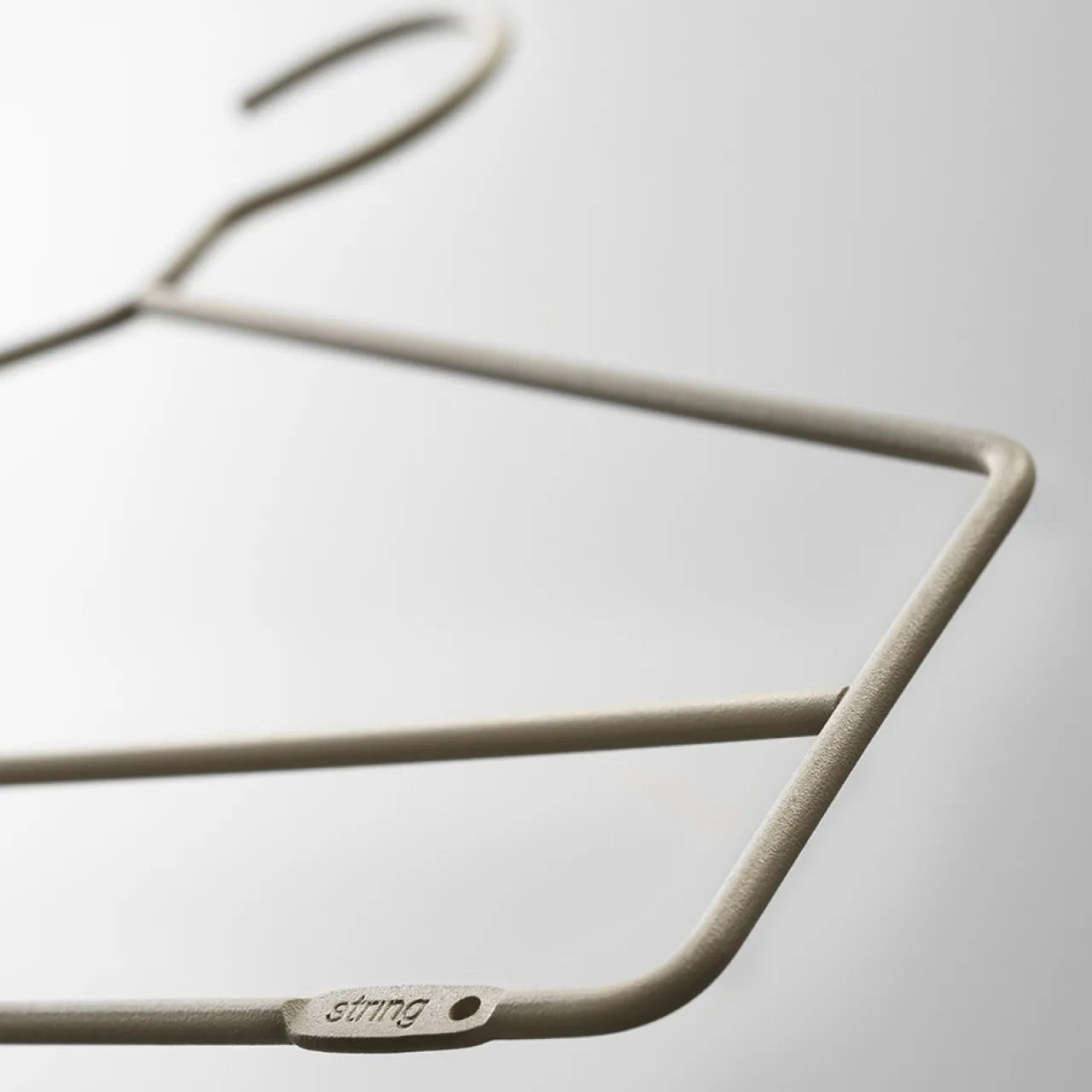 Hot Galge 4-p beige String Tillbehör