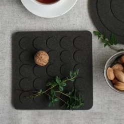 Discount Grytunderlägg Dots kork svart Köksinredning|Grytunderlägg