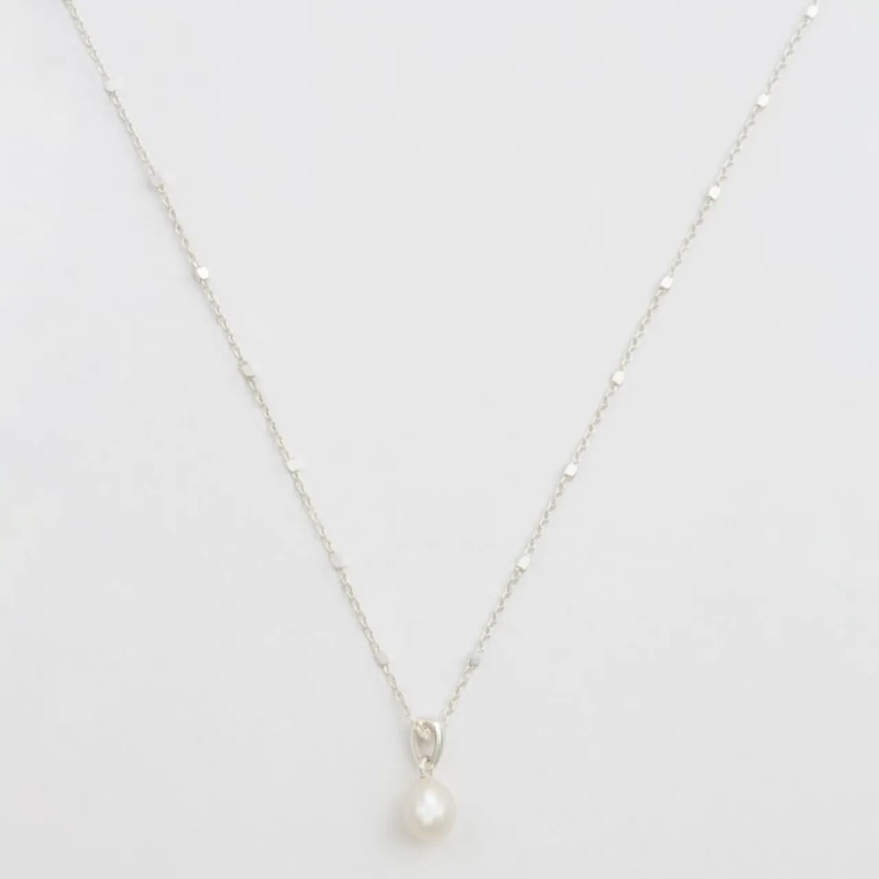 Outlet Halsband Treasure Single Pearl Silver Halsband Silver
