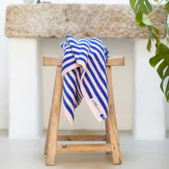 Outlet Handduk Naram 70 X 140 cm blå/rosa Sommarfavoriter