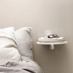 Best Hylla Museum vit Sängbord|Hyllor