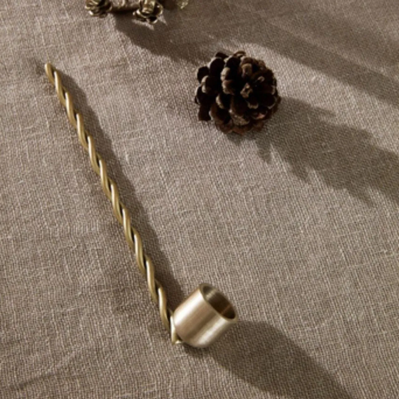 Clearance Ljussläckare Twist mässing Småförvaring|Ljusstakar & Lyktor