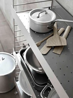 Discount Metallhyllplan Låg 58x30 svart String Hyllplan