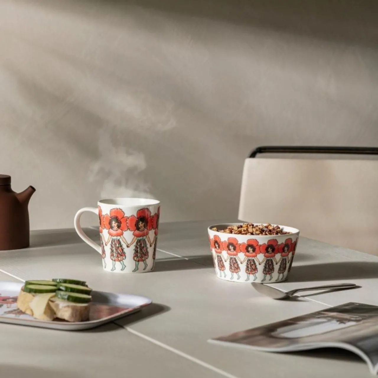 Hot Mugg m öra Vallmo 40 cl Tekoppar|Kaffekoppar