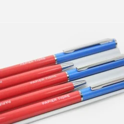 Discount Penna kulspets blå/röd Skrivbordstillbehör