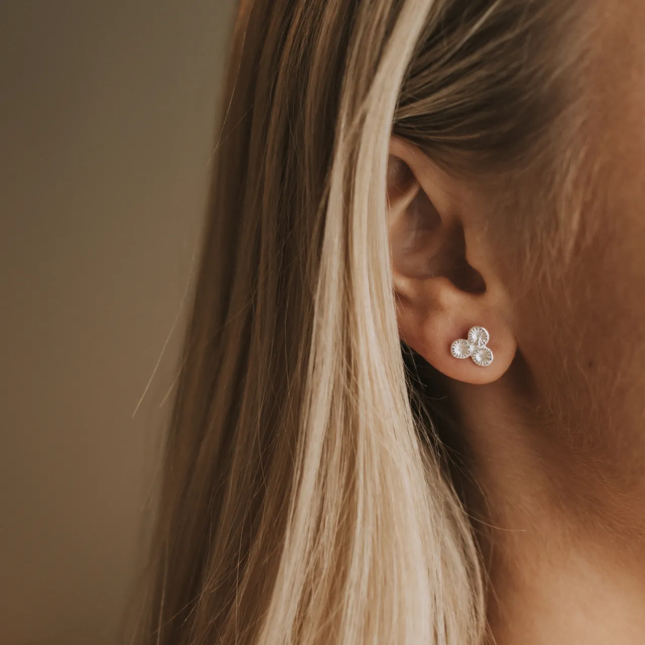 Discount Örhänge Knappkorall Brissund Örhängen Silver|Smycken Dam