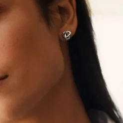 Clearance Örhängen Infinity Knot Small Stål Örhängen Silver|Adventspresenter