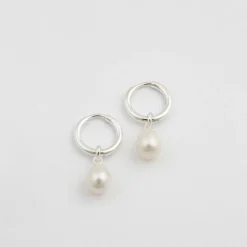 Best Örhängen Treasure Pearl Hoops Silver Julklappstips