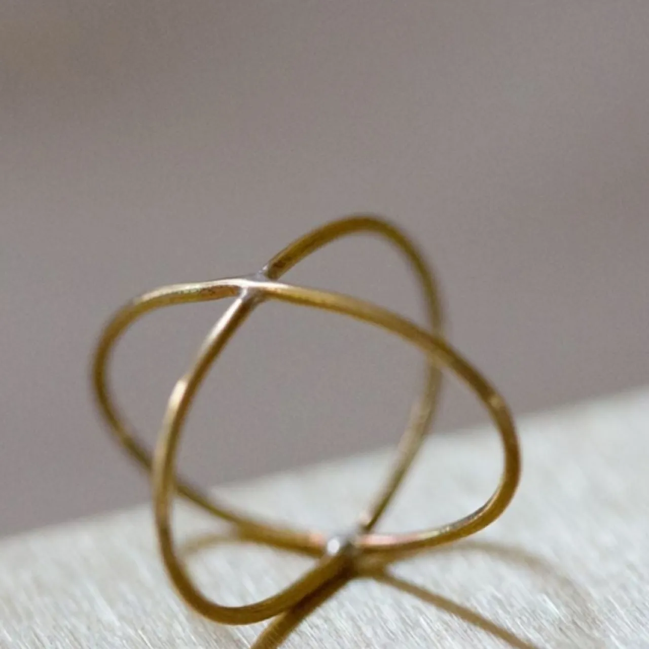 Outlet Ring Korsad mässing Smycken Dam