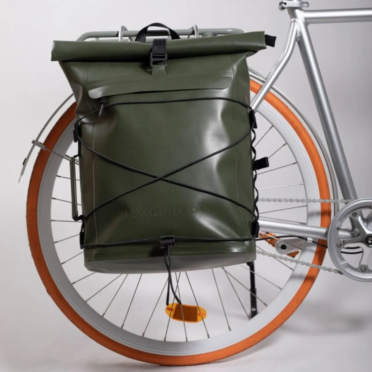 New Ryggsäck Pannier rolltop (incl 2 carabiners ) grön Ryggsäckar
