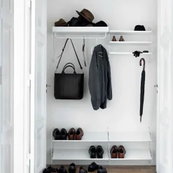 Discount Skohylla 58x30 vit String Hyllplan