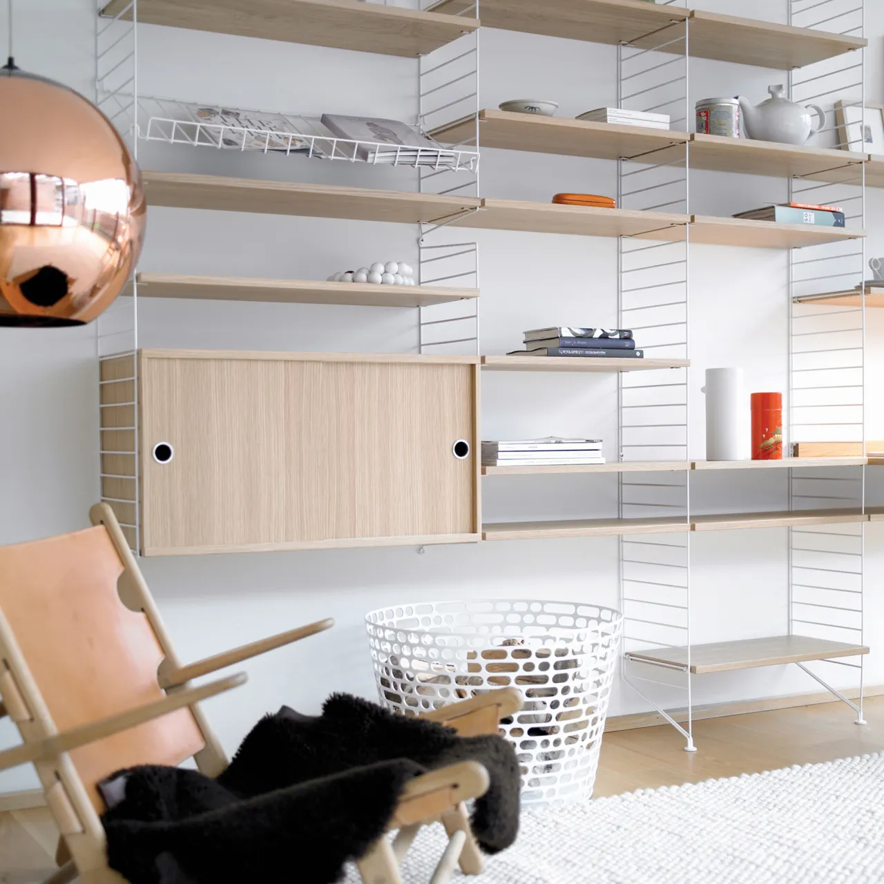 Best Skåp m skjutdörrar 78x30x42 ek String Skåp & Fällbord