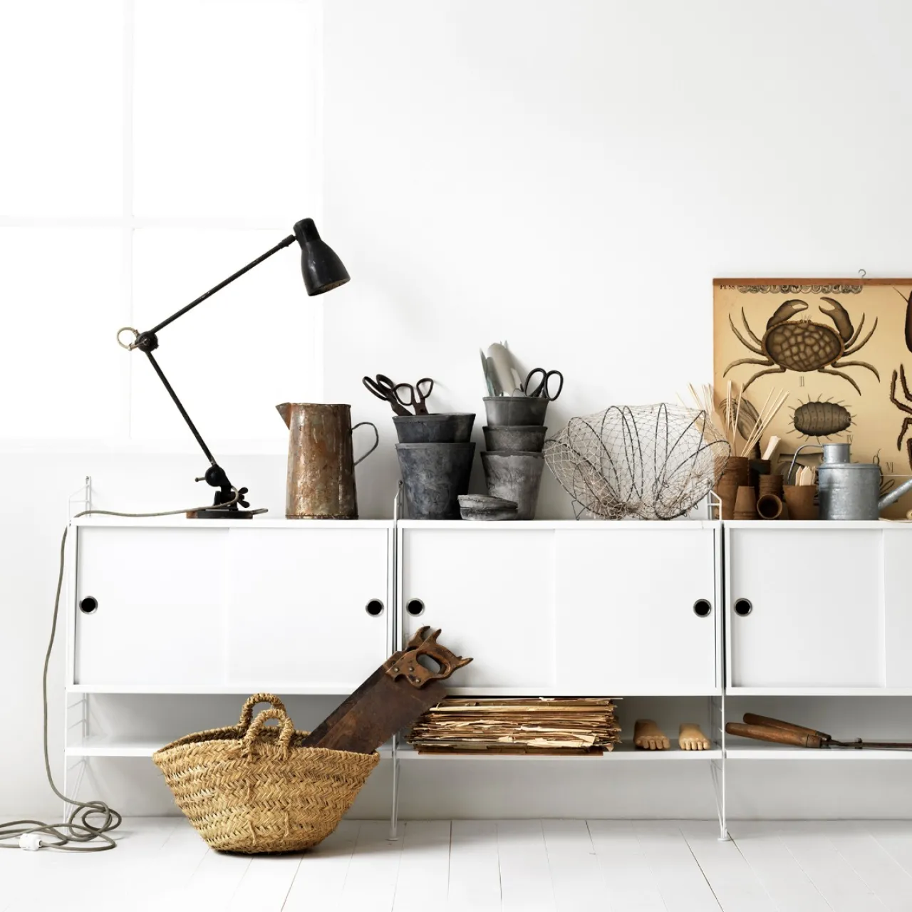 New Skåp m skjutdörrar 78x30x42 vit String Skåp & Fällbord