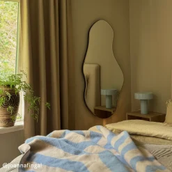 Outlet Spegel Pond Large Mässing Speglar