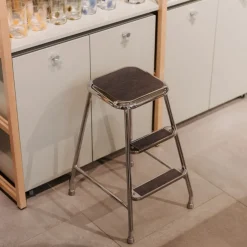 Clearance Stegpall Lindqvistpallen Krom/mörk grå Pallar