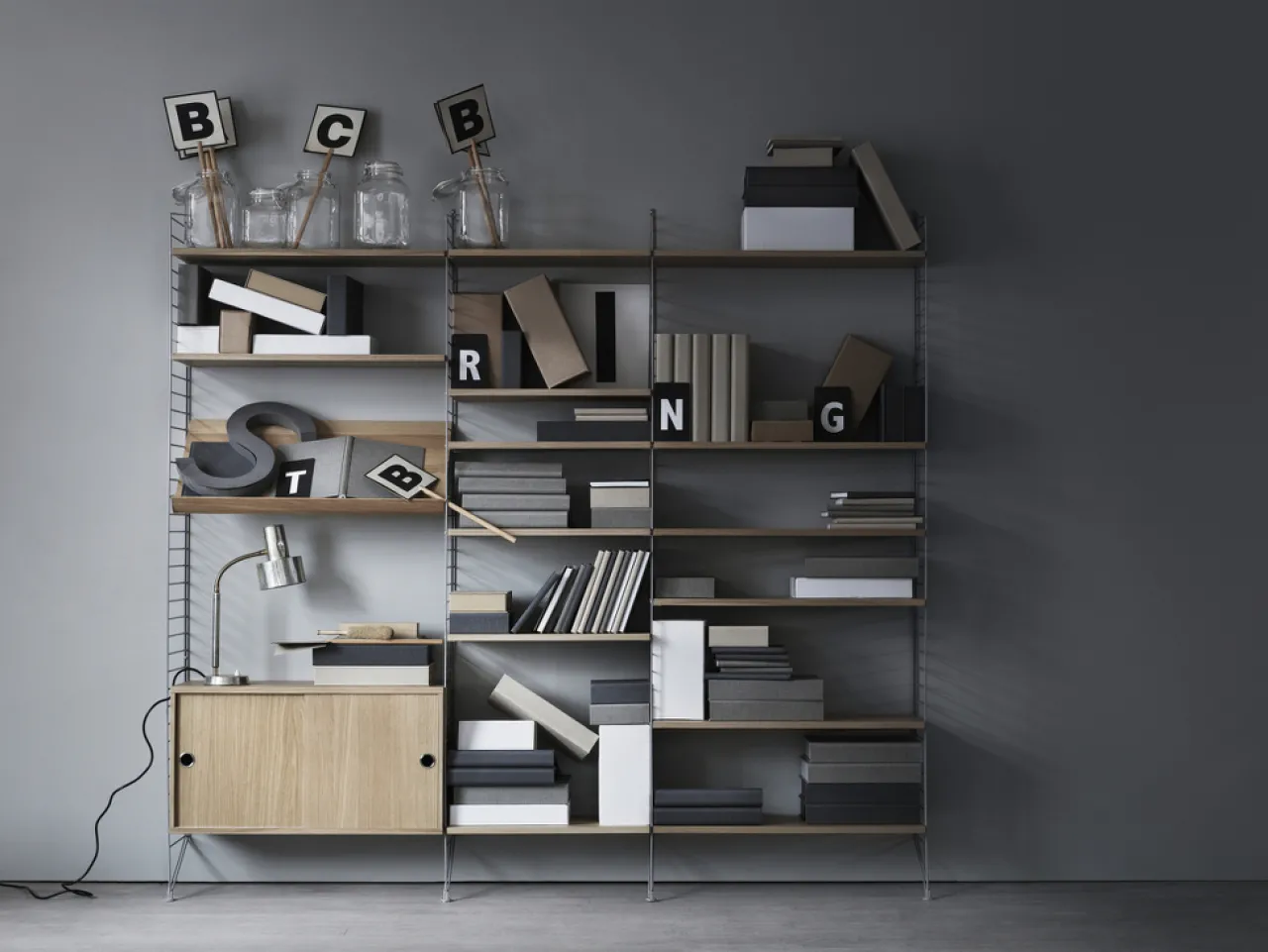 Online Tidskriftshylla Trä 78x30 valnöt String Hyllplan