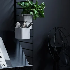 Clearance Väggavel 75x20 2-p vit String Gavlar