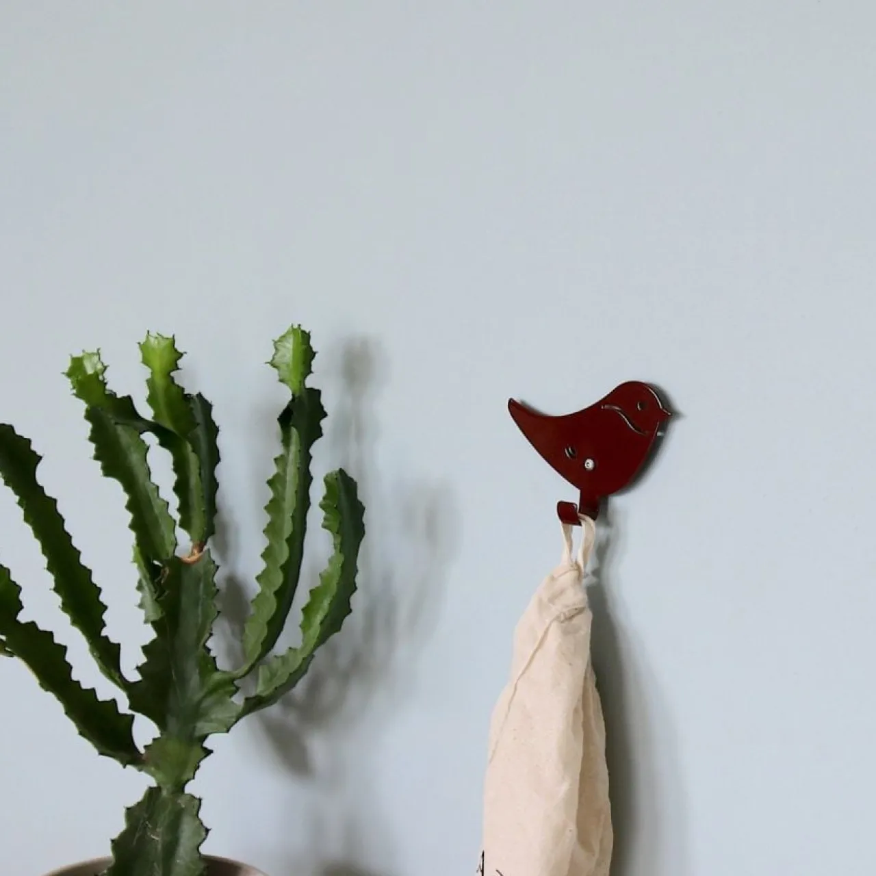 Outlet Väggkrok Domherre Röd Barn Barnrum|Småförvaring